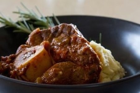 Bbbrrrrrr, it's getting cold.  Osso Bucco to the rescue!